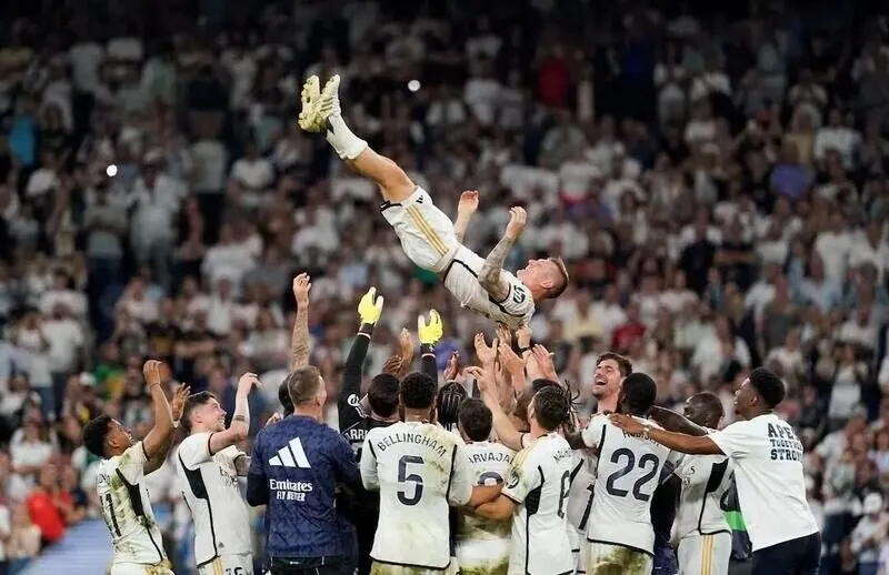 Ở tuổi 34, Kroos vẫn đủ khả năng thi đấu thêm 2-3 năm, song anh chọn dừng sớm
